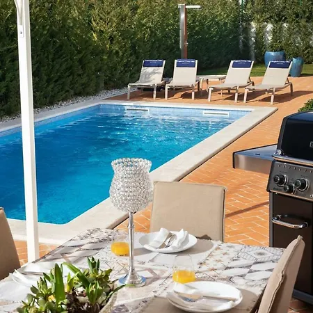 Giulia Villa