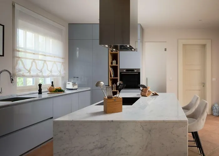 Giulia * Tar-Vabriga